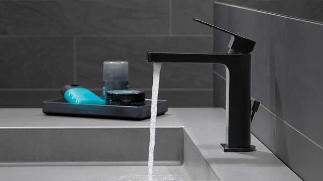 Xander® Bathroom Collection