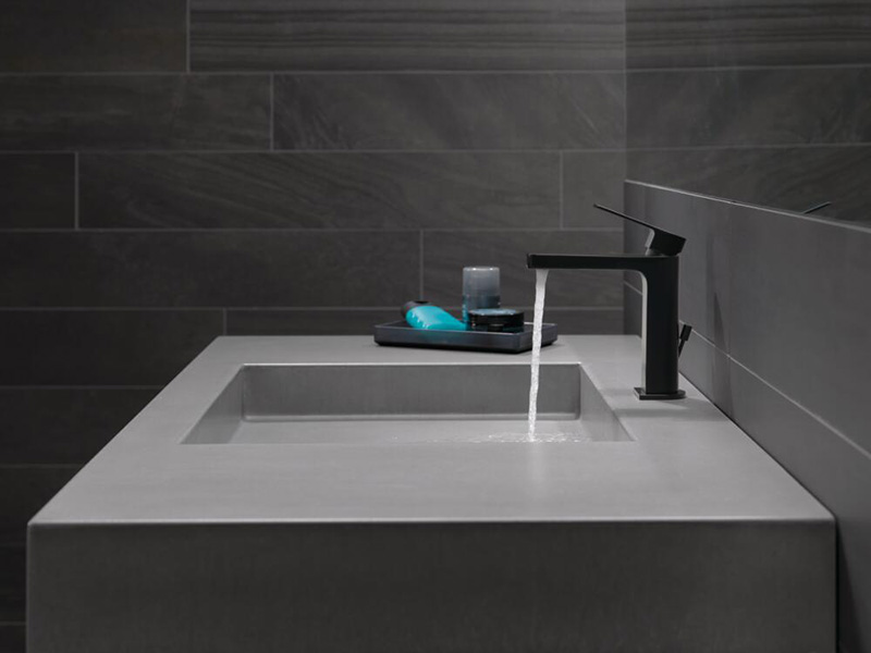 Xander® Bathroom Collection