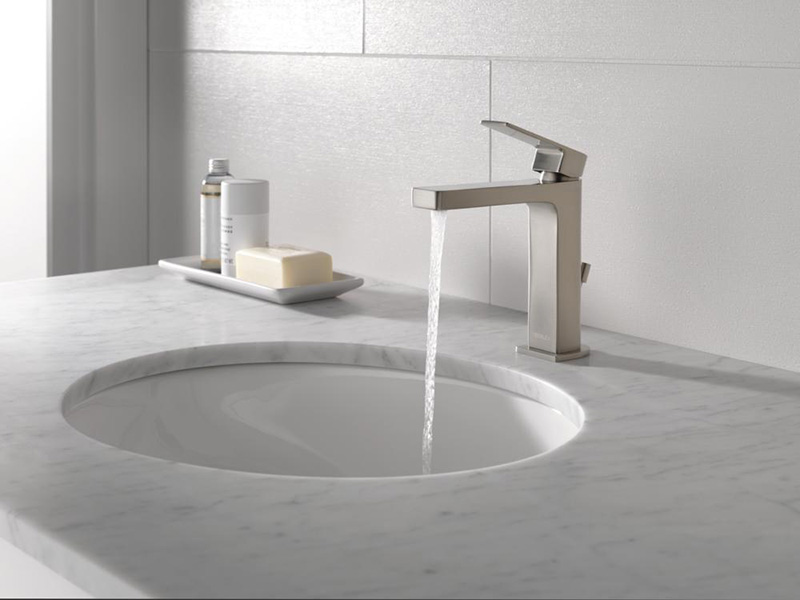 Xander® Bathroom Collection